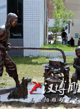 玻璃钢仿铜人物雕塑推磨场景雕塑铸铜农耕主题雕塑铜雕人物定制做