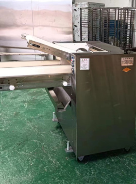 全自动压面机商用重型不锈钢压面馒头皮机厂家直供小型揉面压皮机