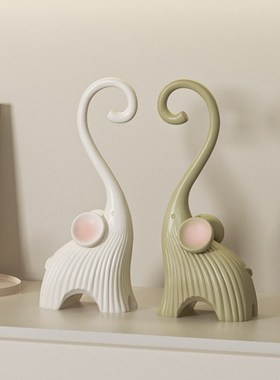 奶油风大象装饰品摆件客厅玄关电视柜高级感朋友情侣送礼乔迁新房