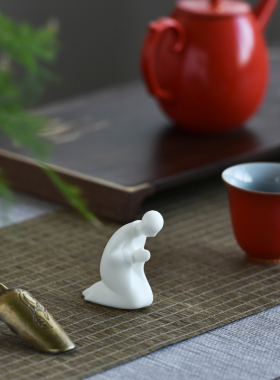 简约白瓷虔诚跪拜无相小僧家居摆件中式禅意创意人物装饰品小配件