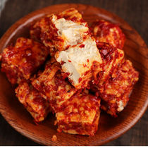 Fragrant Spicy Curd Dairy Farmhouse Homemade Spiced Spicy Sauce GanNantes is bottled without oil and moldy curd