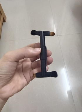 多功能便携化妆刷！服帖不吃粉！