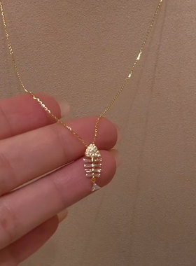 爆闪金色鱼骨吊坠项链