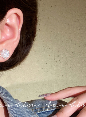 小巧精致耳饰满天星闪钻花朵珍珠耳钉轻奢小众设计感时尚气质耳环