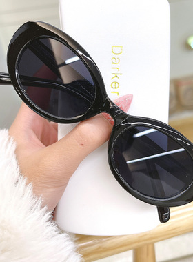 小墨镜ins海边度假时尚炫酷