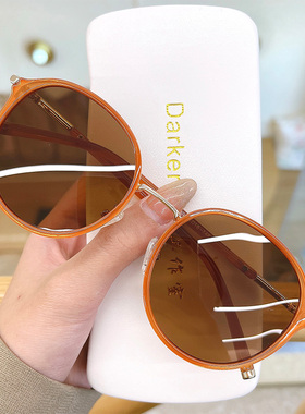 新款墨镜女开车遮阳偏光太阳镜潮女防紫外线网红街拍大脸显瘦眼镜