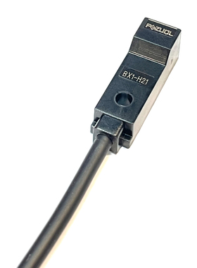 方形接近开关传感器三线12~24VDC金属限位顶部感应BX1-H2微小型
