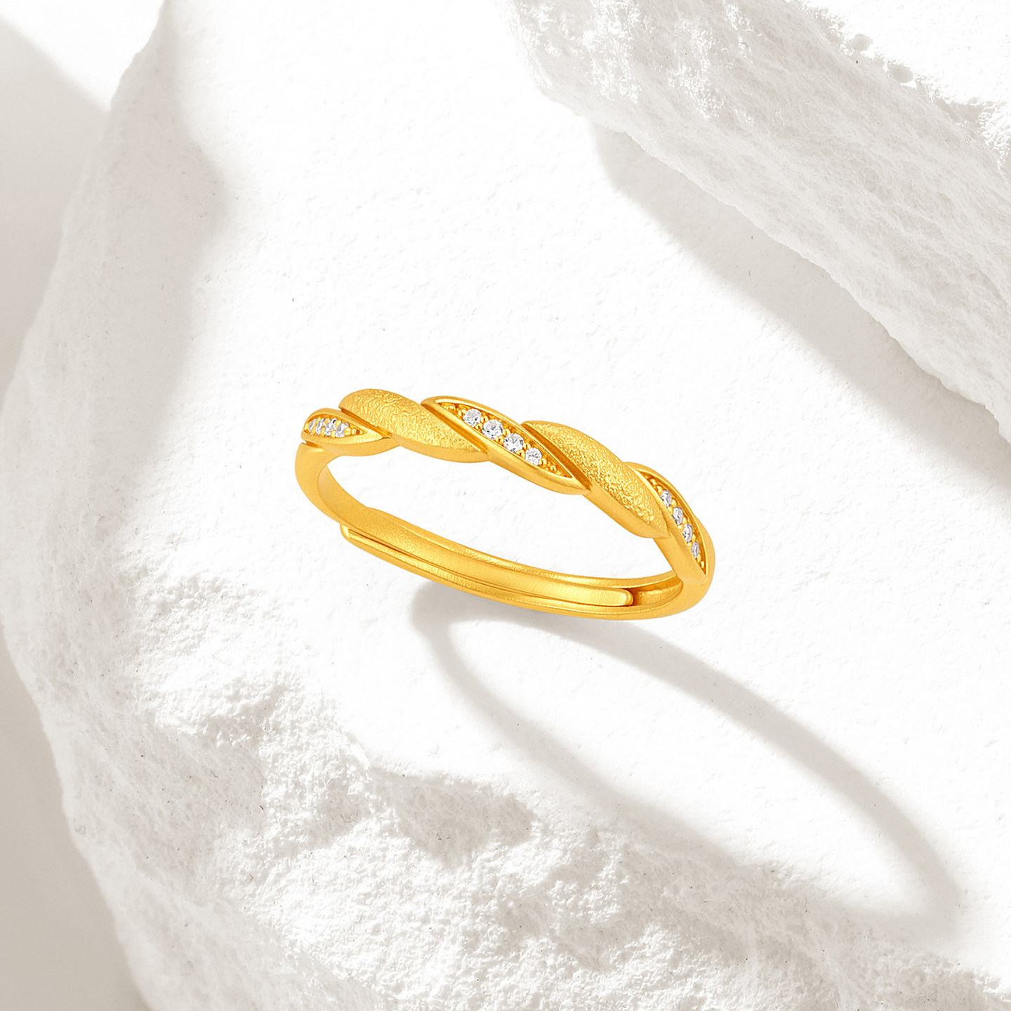 Chao Acer Yufan gold diamond ring
