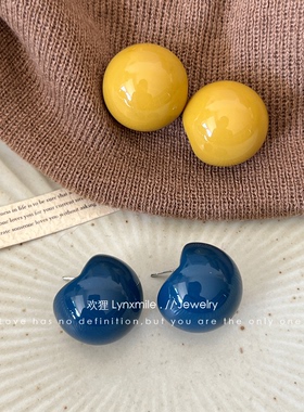 蜜黄早秋~法式复古亮面夸张大圆球耳钉小众简约饱满可爱俏皮耳环