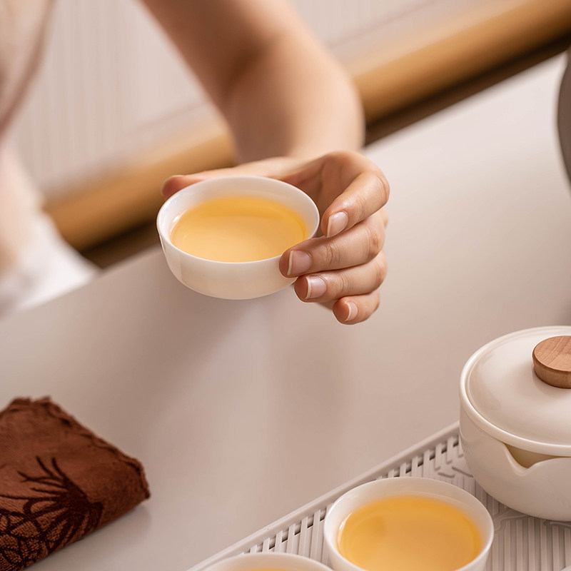 Lamb fat jade white porcelain travel kung fu tea set portable camping outdoor teapot drinking tea quick guest cup