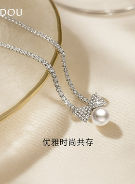 AJIDOU阿吉豆项链女款蝴蝶结吊坠轻奢短复链高级感锁骨链新款配饰