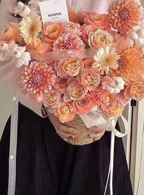 草编抱抱篮玫瑰花束桶包
