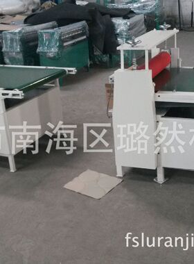 广东璐然厂家直销720型纸品皮壳除皱挤泡滚筒压平整平机配输送带