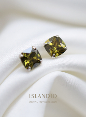 ISLANDIO橄榄绿宝石925银耳钉
