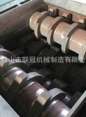 大型四轴撕碎机家电冰箱油桶破碎机纸箱硬纸壳文件撕碎机可定制
