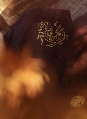 拾一集出品｜午马生肖锤 夏布雕版印金艾绒锤 手工制作养生锤