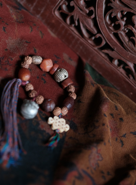 金刚菩提古珠牛骨镀银文玩手串