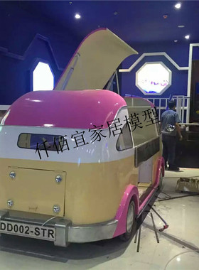 老爷车双层巴士商业街布景摆件