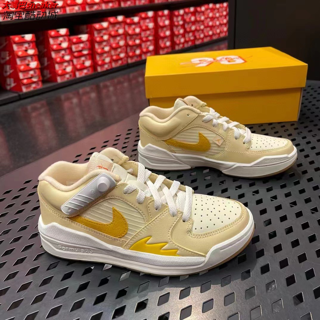 NIKE/耐克 JORDAN STADIUM 90女子AJ运动休闲复古板鞋FN0584-200 - 图0