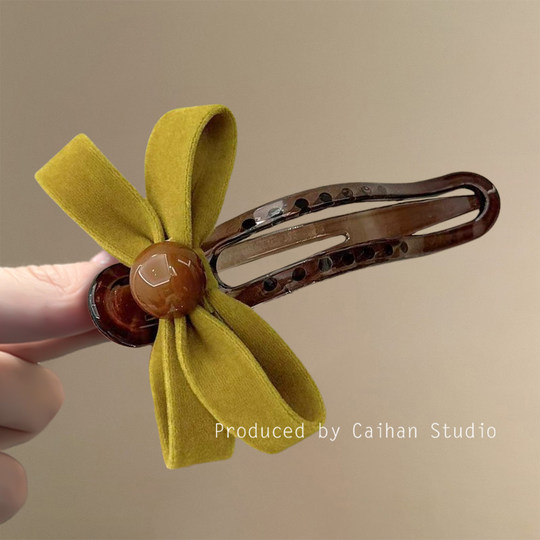 Côte d'Azur~Velvet bow duckbill clip