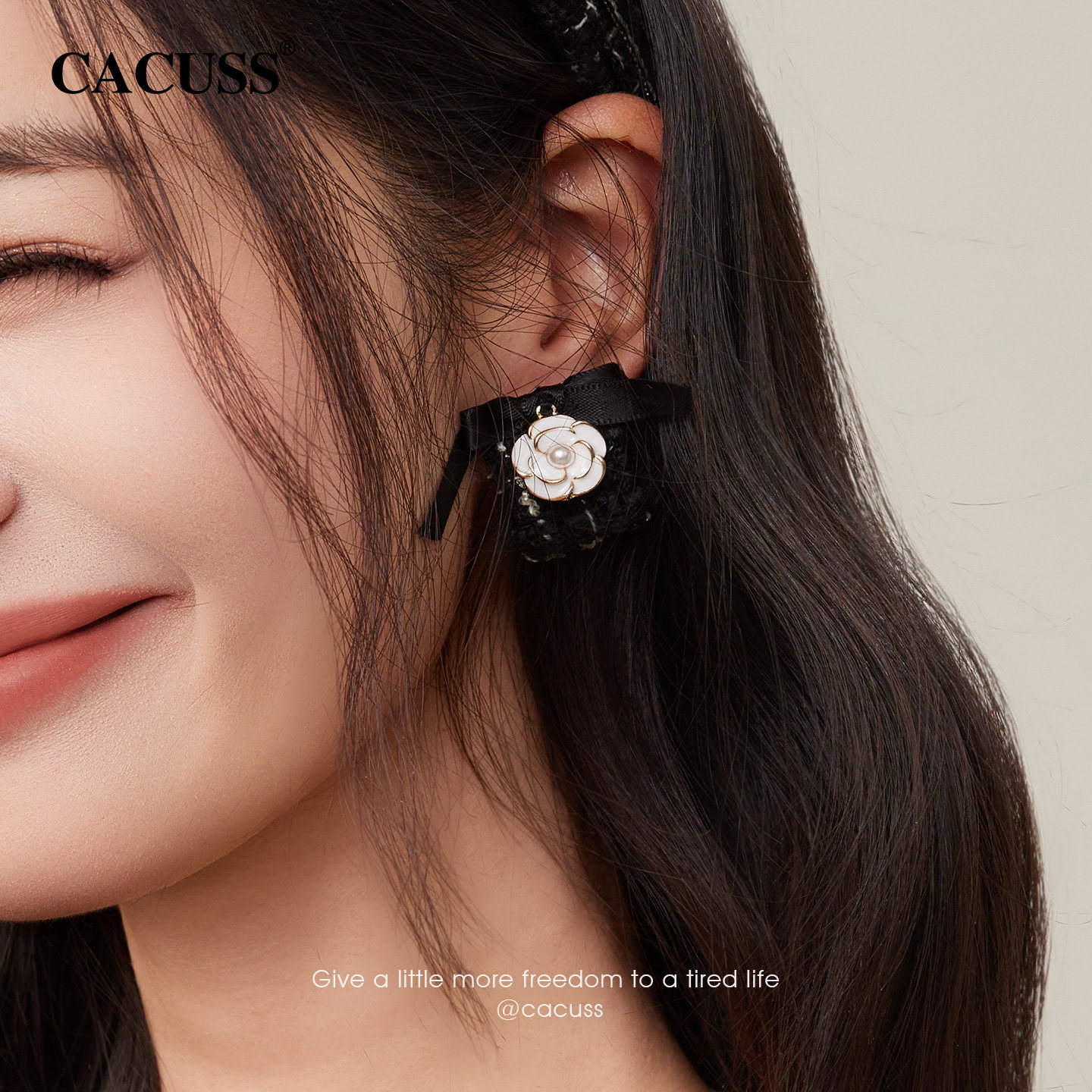 CACUSS轻奢手工耳饰时尚气质耳环冬季新款毛球个性设计耳钉礼盒装,淘宝优惠券,粉丝福利购,淘宝优惠卷