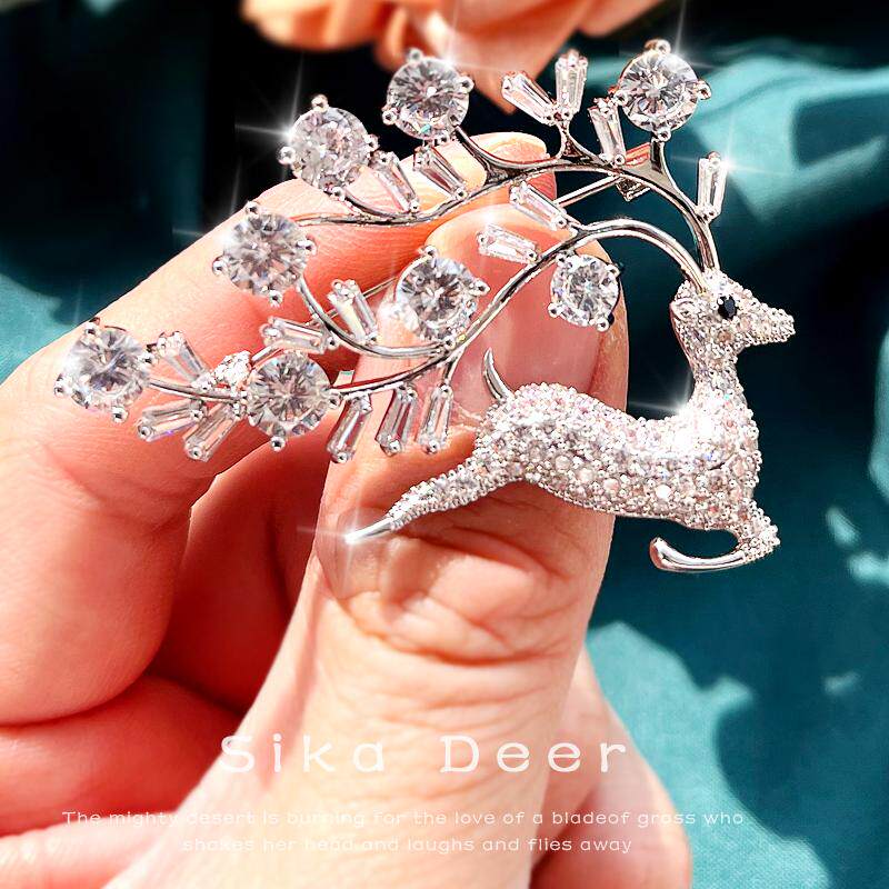 生日礼物女生送闺蜜姐妹朋友老婆同学老师实用胸针18岁成人圣诞节