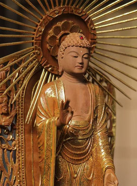 老山檀香大日如来佛像