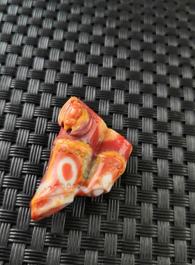 北票战国红男女款文丽之喜果吊坠