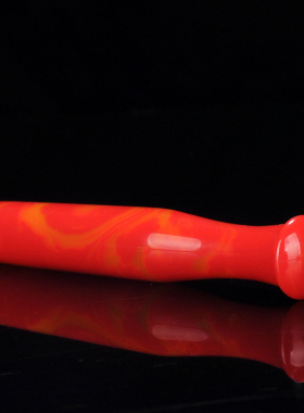 天然和田玉鸡血玉烟嘴手把件