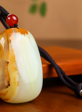 天然和田玉籽料原石手把件