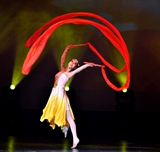 Янге красная шелковая лента танцевать шелковая красная шелковая лента тонкая шелковая кубика детские танцевальные продукты Plof Bar Dance