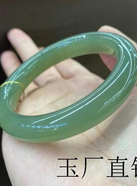 天然和田玉湖水绿手镯冰底晴细料青玉镯子玉石泥鳅背玉石手镯证书