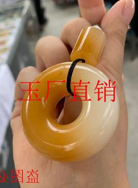 新疆和田玉母子平安扣挂件黄龙玉平安玉环手把件油青路路通把玩件