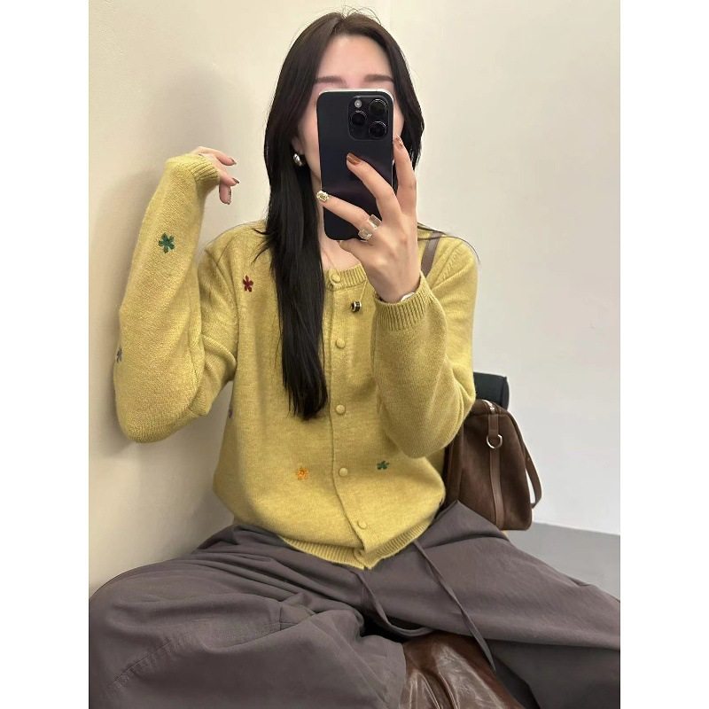 秋季女士短款灰色针织毛衣开衫外套女2025新款巨好看早秋穿搭,淘宝优惠券,粉丝福利购,淘宝优惠卷