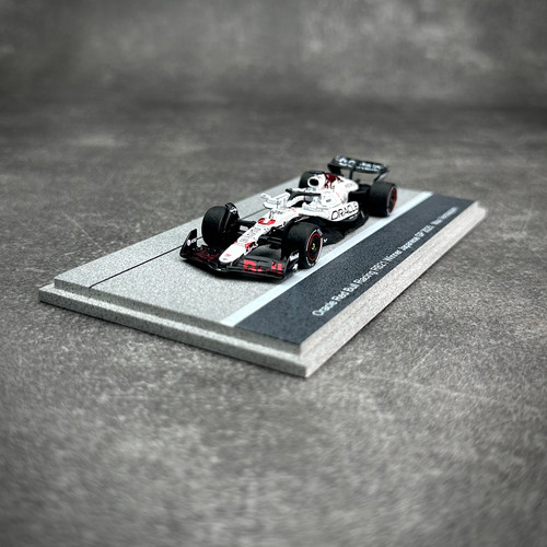 HEC展会限定版 Spark 1:64 红牛F1 RB21 2025日本站 维斯塔潘白牛 - 图1