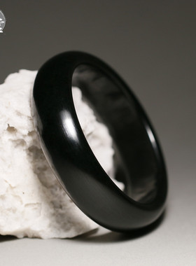 新疆手镯送妈妈带证书和田青玉