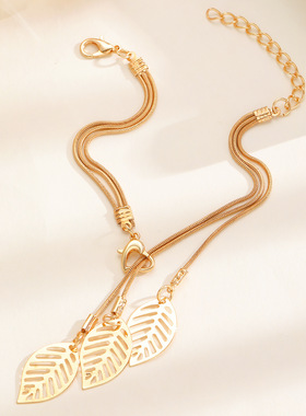 Temperament hollow out simple autumn and winter bracelet 女