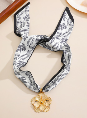 Irregular pendant cold breeze personality scarf choker woman