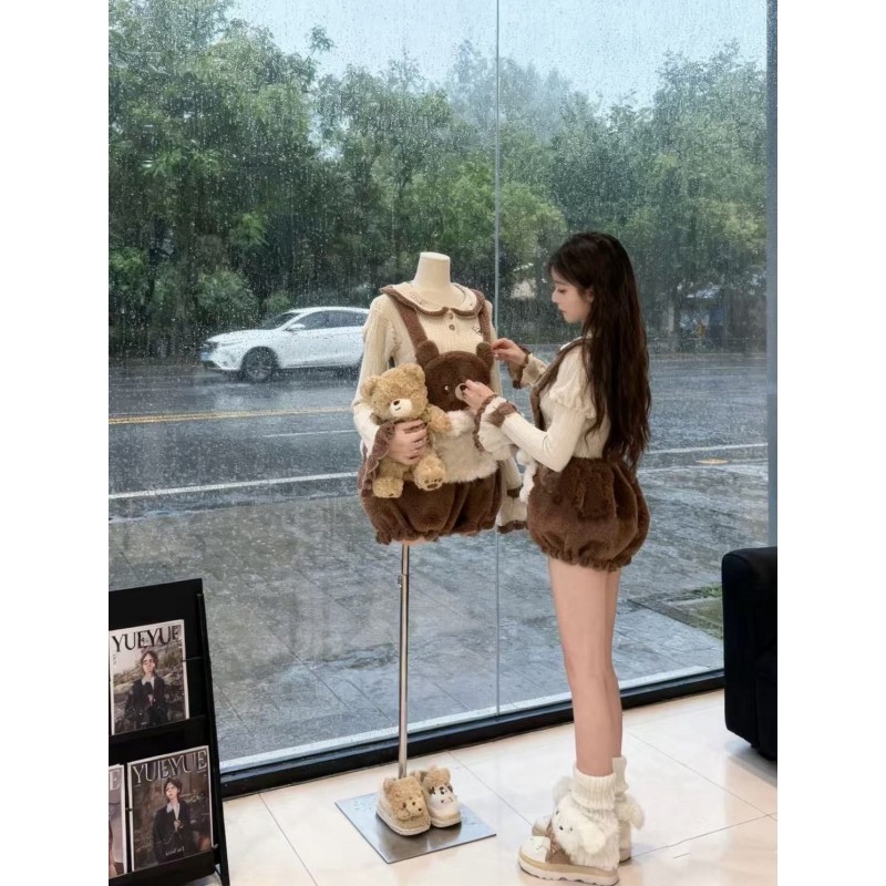 秋季新款日系甜美可爱减龄套装娃娃上衣拼接小熊背带短裤两件套女,淘宝优惠券,粉丝福利购,淘宝优惠卷