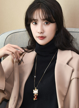 性感妖娆猫眼石狐狸毛衣链女