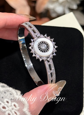 「时间轮盘」银色气质设计感太阳手镯宽面简约手饰个性高级感小众