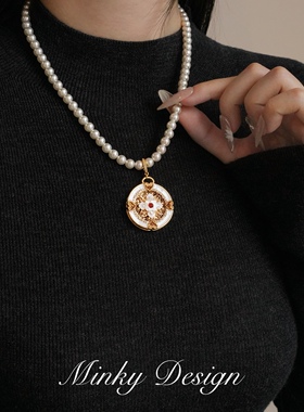 「宝盘」秋冬百搭花朵圆盘吊坠项链轻奢颈链金色小众设计感锁骨链