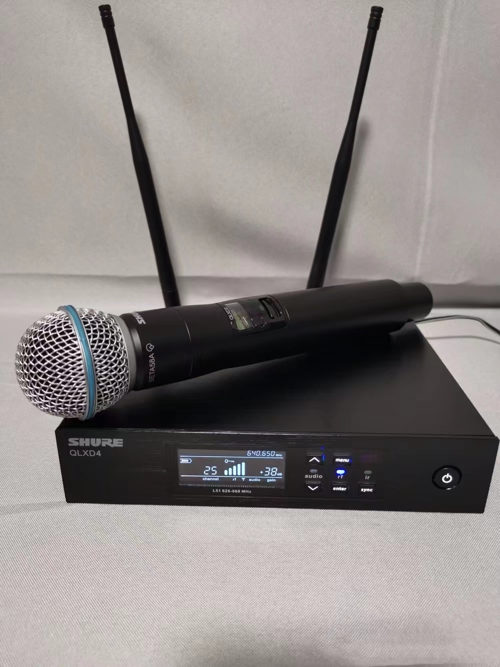 Shure/舒尔 QLXD4一拖一165米真分集无线话筒舞台演唱麦克风-图0