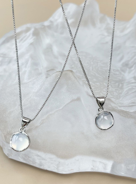 月光石圆圈吊坠项链女气质轻奢