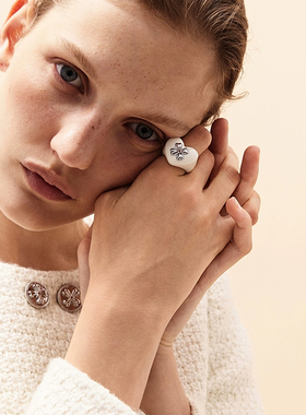 tokokkino蝴蝶结爱心亚克力戒指