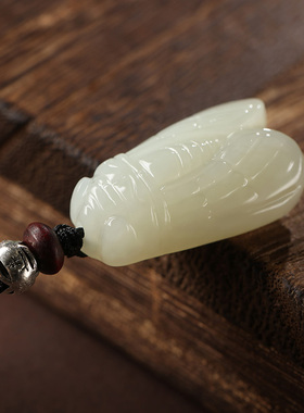 男女和田玉吊坠一鸣惊人玉婵知了