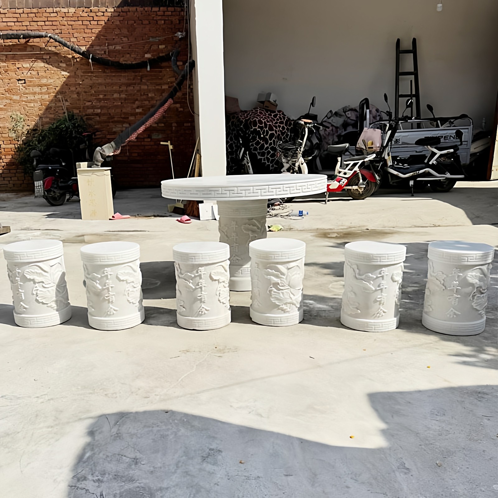 石雕天然汉白玉石桌石凳庭院荷花鱼仿古室外圆桌子茶台庭院一套,淘宝优惠券,粉丝福利购,淘宝优惠卷