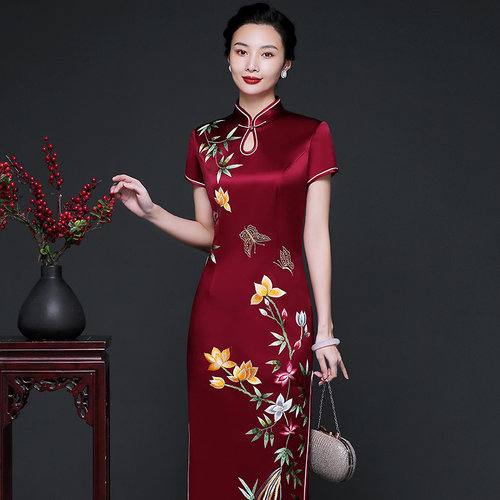 2026新款真丝刺绣复古旗袍裙喜婆婆妈妈婚宴礼服高端长款气质旗袍 - 图0
