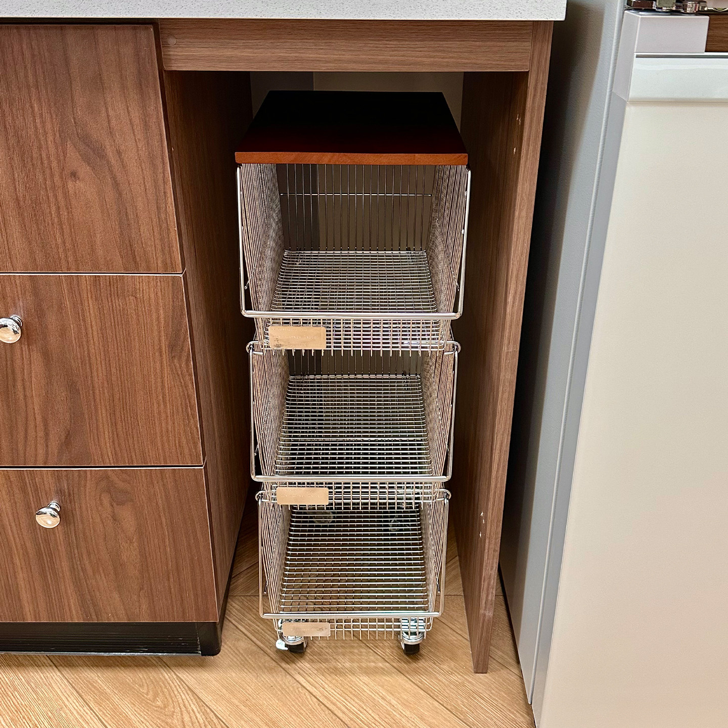 厨房多功能置物架橱柜内置移动小推车不锈钢落地果蔬调料品收纳篮,淘宝优惠券,粉丝福利购,淘宝优惠卷