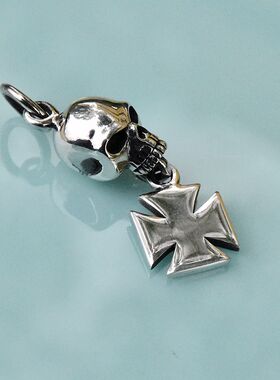 泰国进口男女复古朋克潮款十字架勋章骷髅头泰银吊坠925纯银挂件